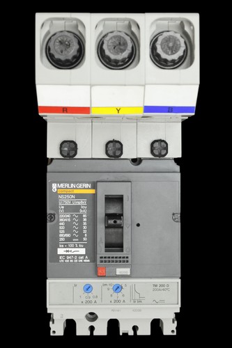 Merlin gerin 200 amp 36ka - merlin,